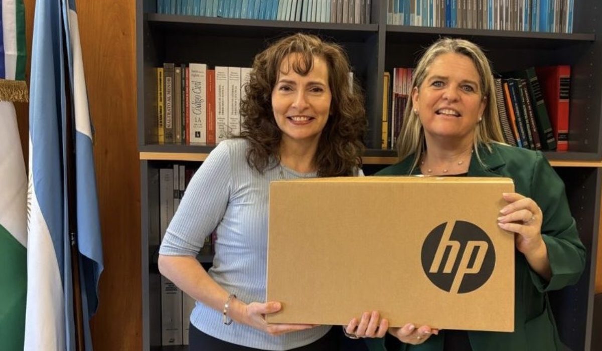 1bf9438f-af61-4117-bcea-8ae19f081f77