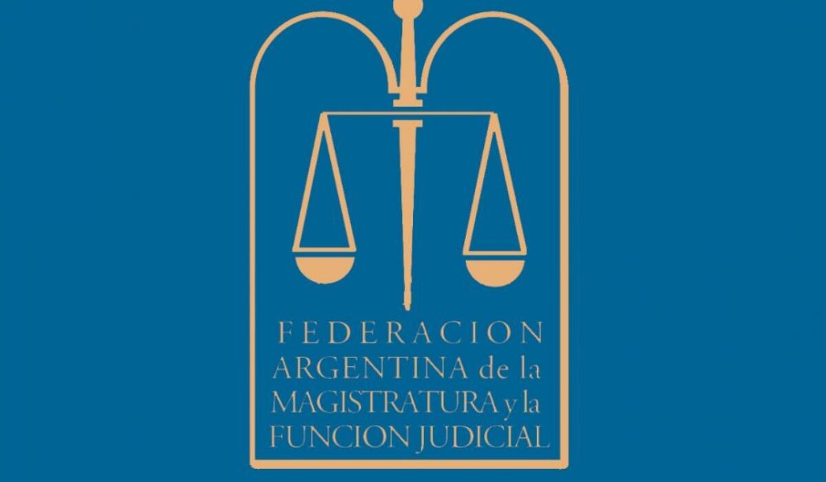DBE61EB0-1A4F-49DE-80CA-0BAA3BF22820