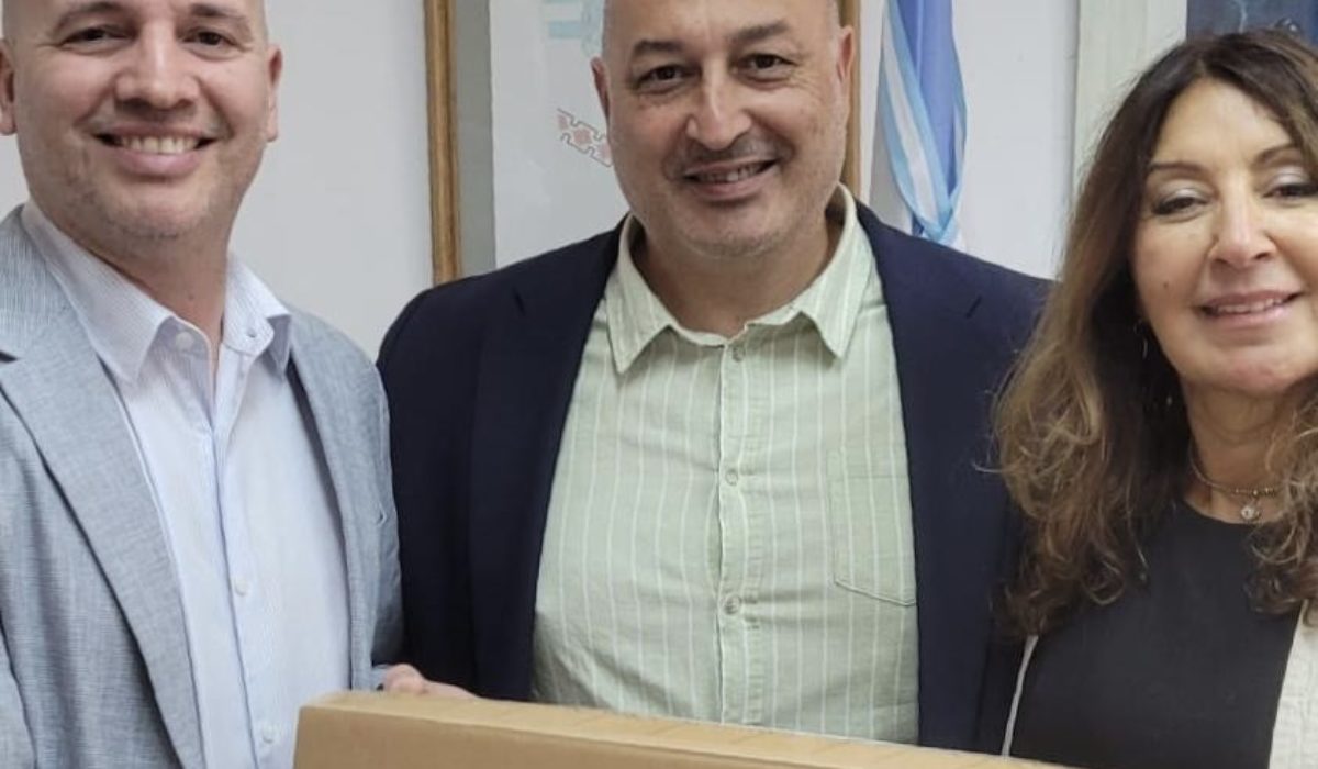 da25437b-94a9-40ea-96ae-2bae6d3caa48